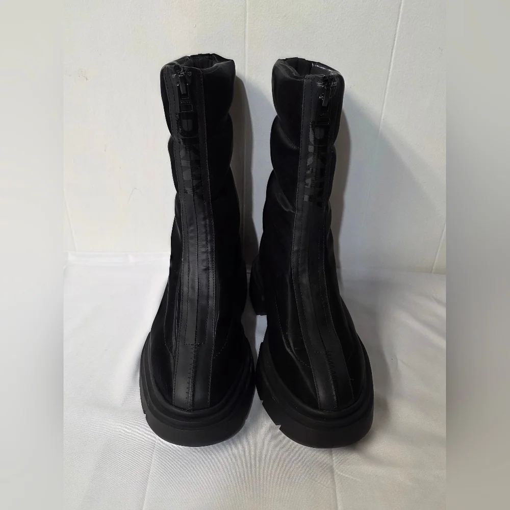 DKNY Fiza Lug Sole Bootie/Fiza Zipper Boot Womens Size 7.5 Platform Boot New